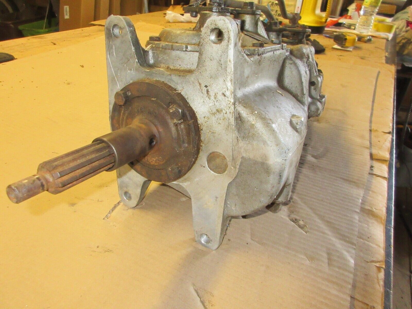 1970 CHEVROLET MUNCIE M22 NO VIN ALL ORINGNAL UNTOUCHED WITH SHIFTER POB25C - Fresh Stock Dated February 2026