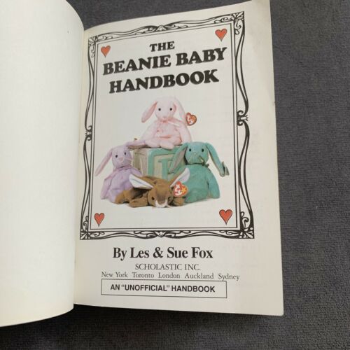THE BEANIE BABY HANDBOOK by Les & Sue Fox SCHOLASTIC POCKET EDITION 1997 GREAT - Fresh Stock Dated December 2025