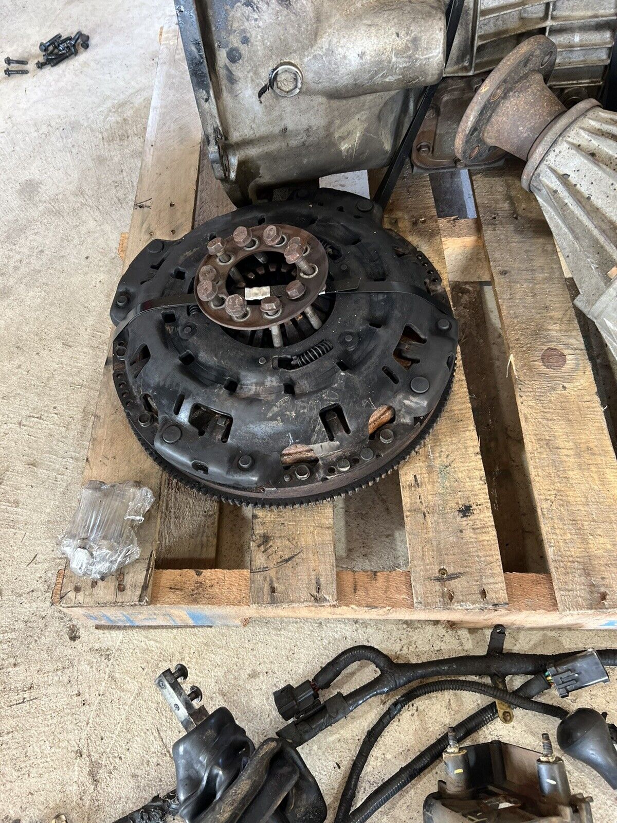 2003.5-2007 Ford Super duty F250 F350 6.0L powerstroke ZF6 Complete Swap 4x4 - Fresh Stock Dated February 2026