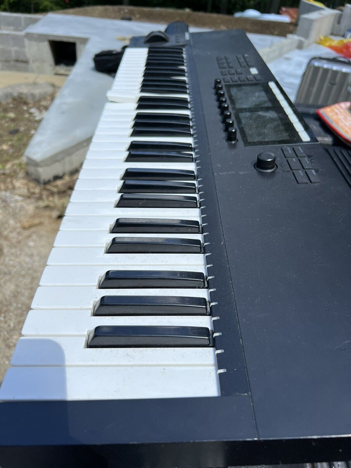 Native Instruments Komplete Kontrol S61 MK2 61 Key Keyboard Controller - Fresh Stock Dated February 2026