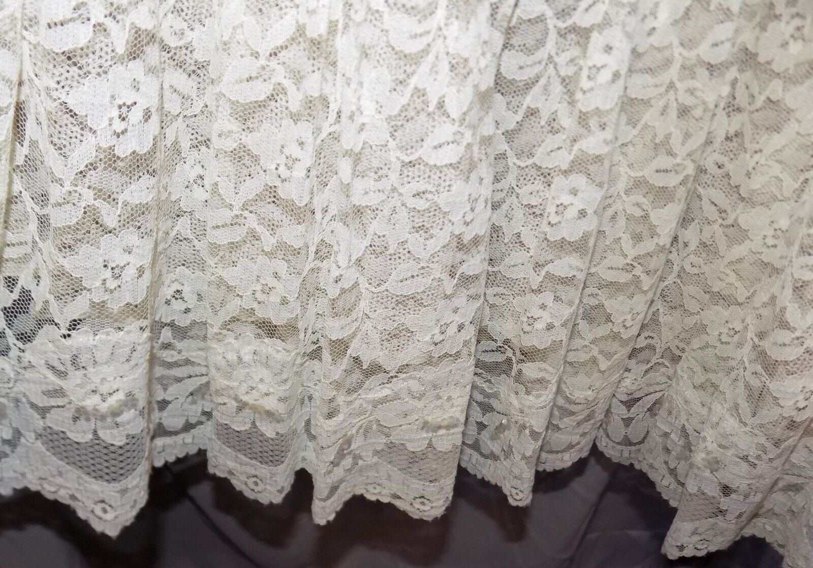 VINTAGE SATIN EMBROIDERY & LACE ETHNIC CIRCLE SKIRT 124