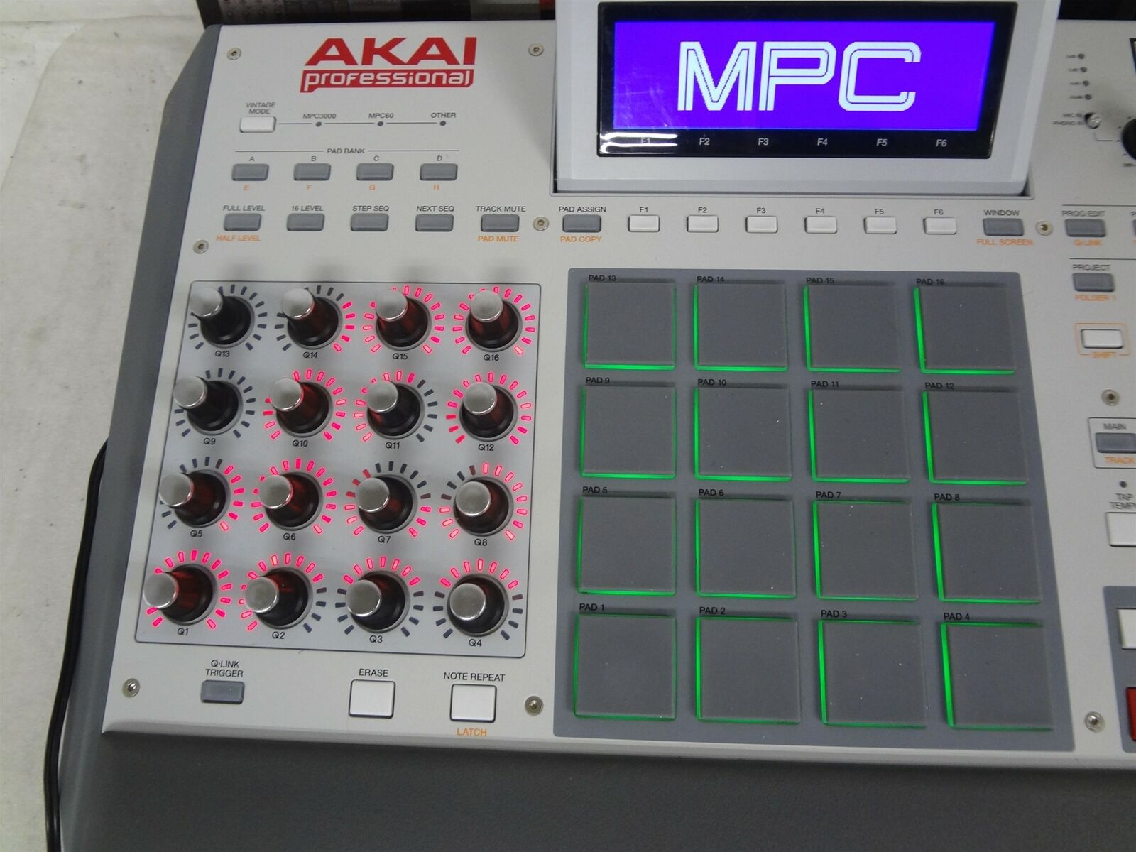 Akai MPC Renaissance PC/Mac USB MIDI Music Production Controller No Software - Fresh Stock Dated February 2026