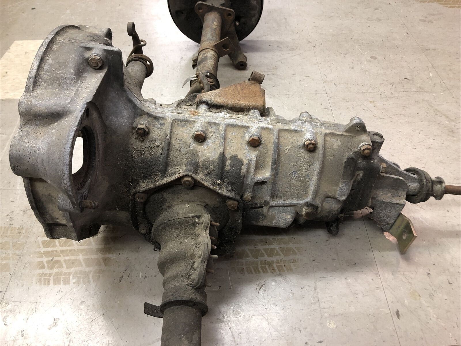 USED VW Splitcase Transmission and Axles 113301211 / 113301102B - Fresh Stock Dated February 2026