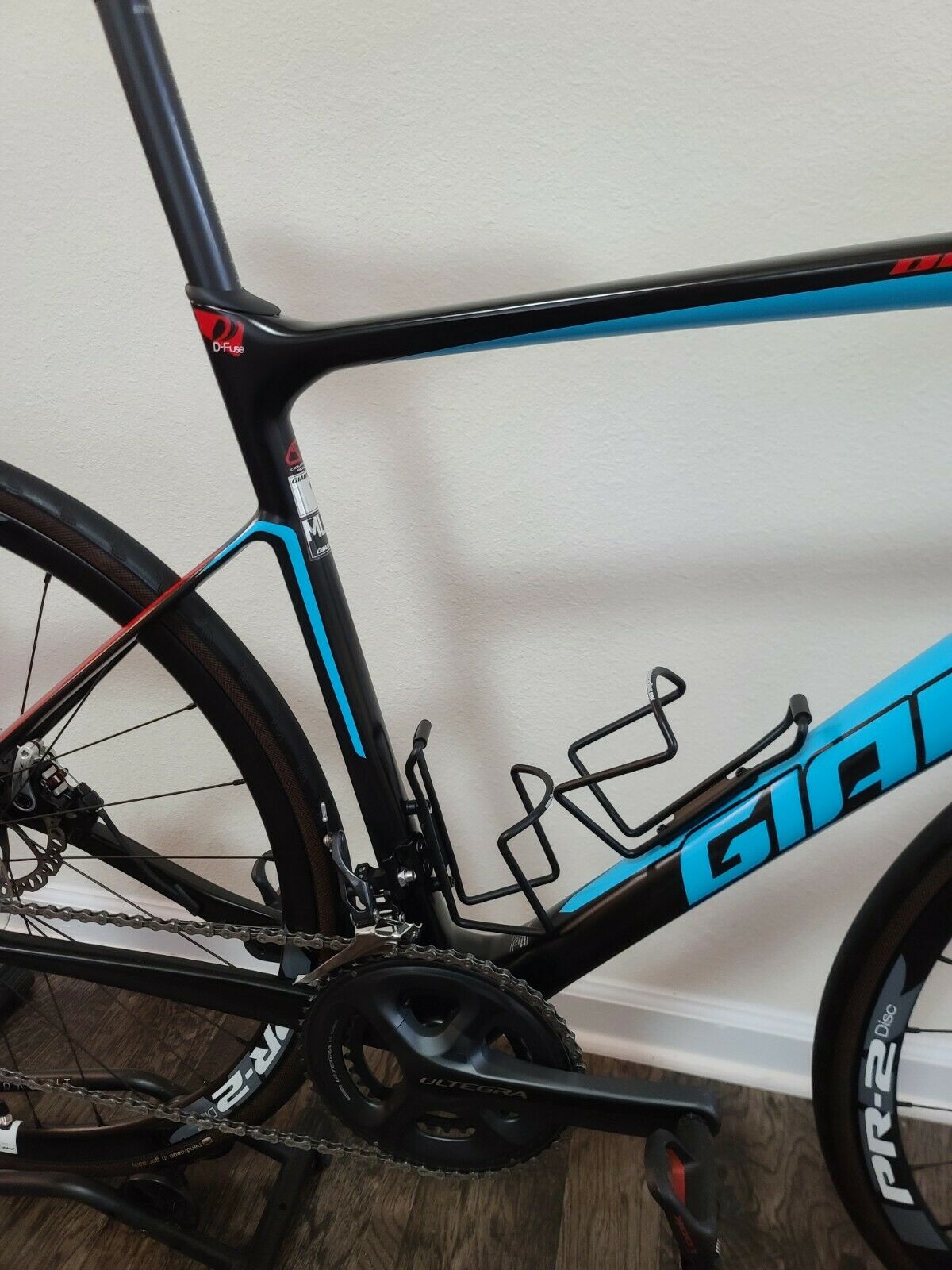 Giant Defy Advanced, Full Ultegra, Full Carbon Frame, Pristine Condition, M/L - Fresh Stock Dated February 2026