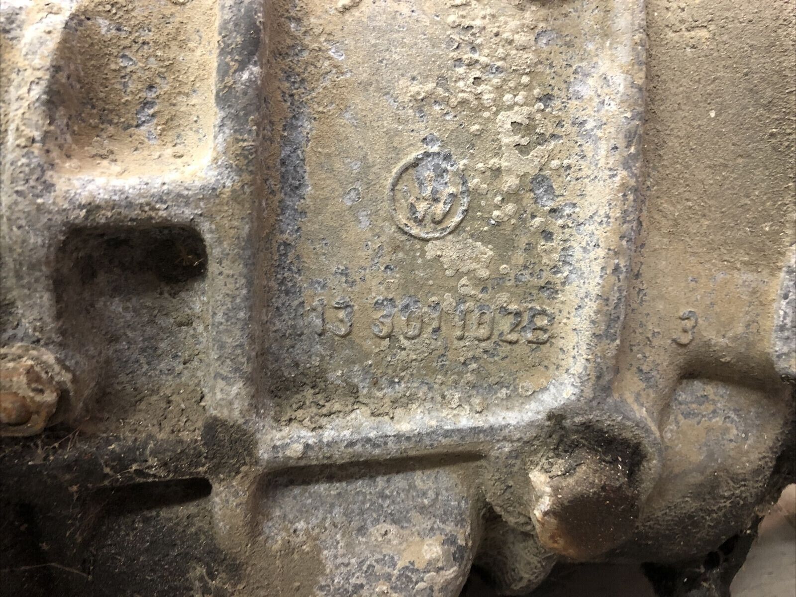 USED VW Splitcase Transmission and Axles 113301211 / 113301102B - Fresh Stock Dated February 2026