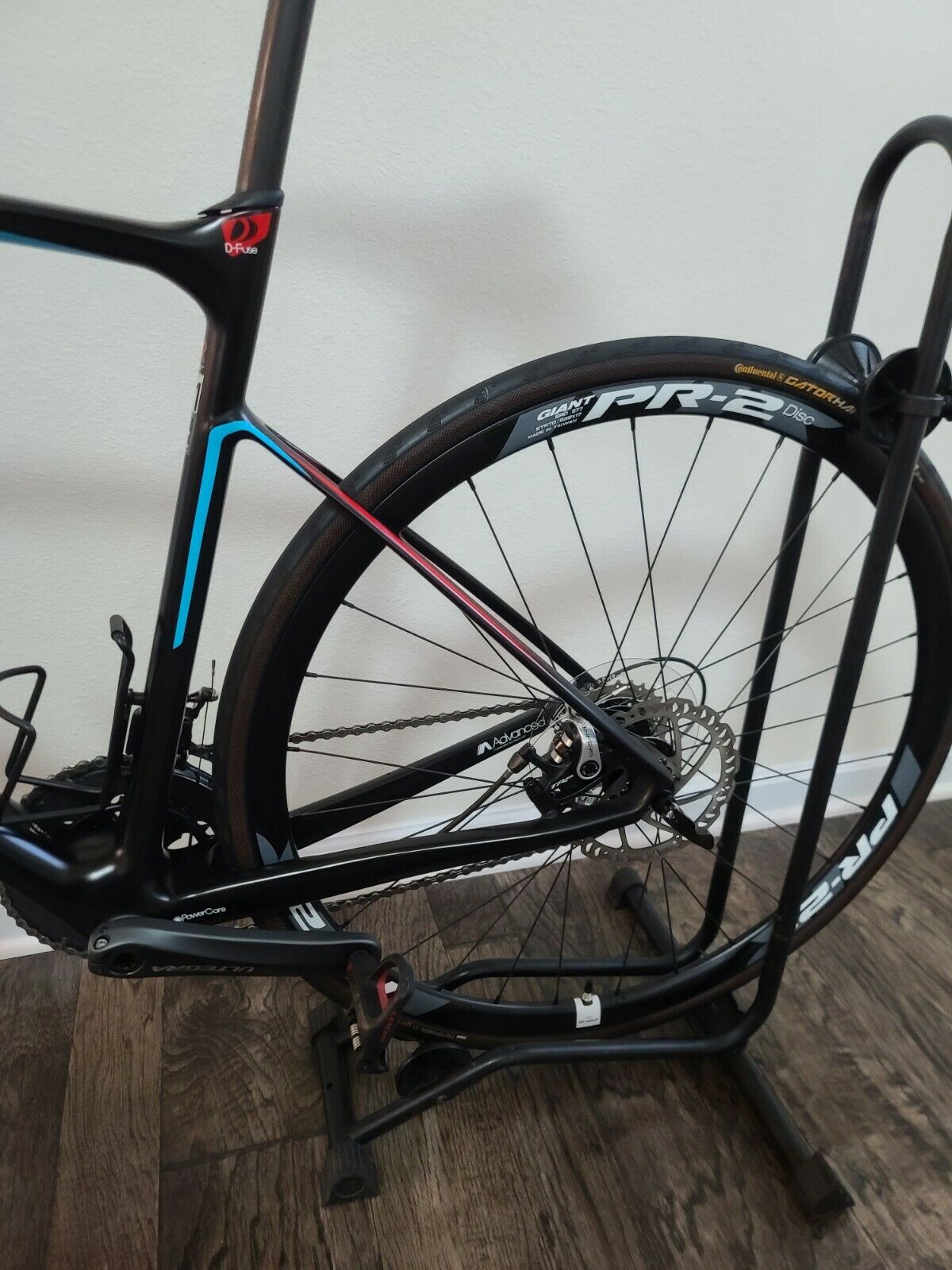 Giant Defy Advanced, Full Ultegra, Full Carbon Frame, Pristine Condition, M/L - Fresh Stock Dated February 2026