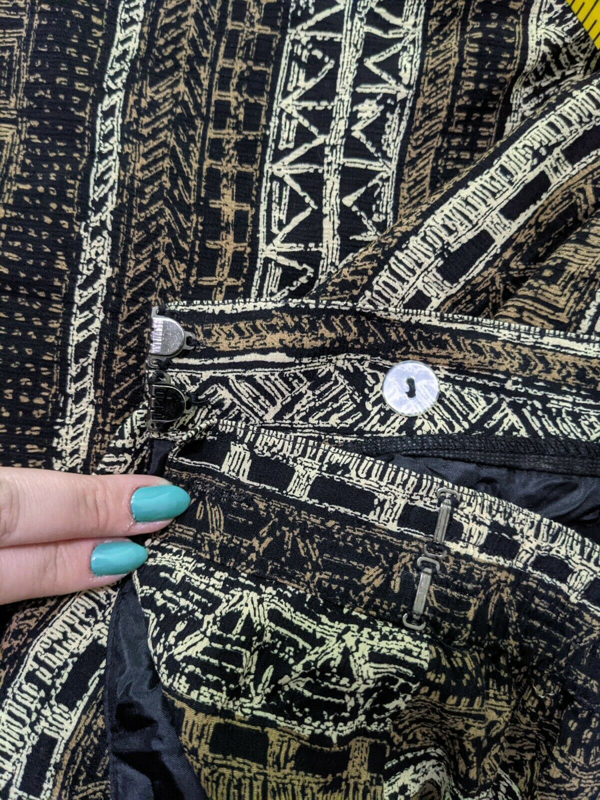 Vintage Jones New York Midi Tribal Skirt, Size 12 - Fresh Stock Dated February 2026