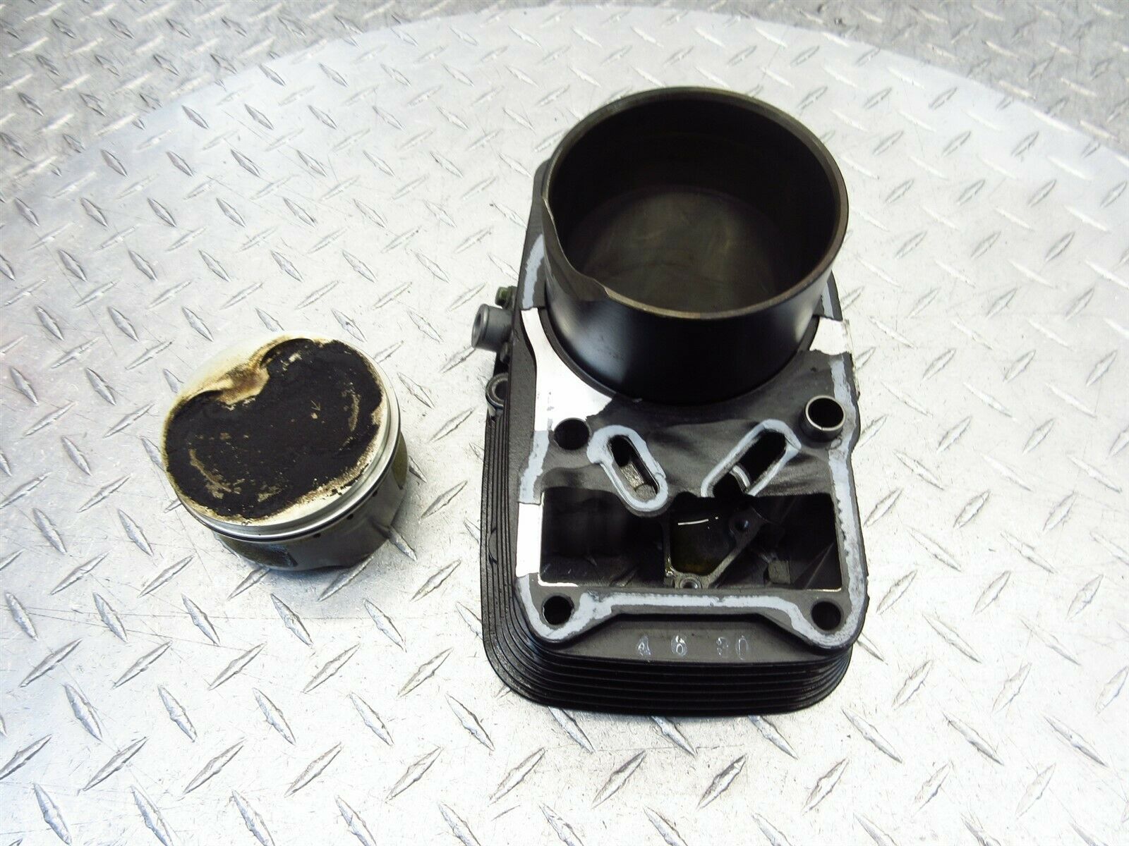 2001 97-04 Suzuki VZ800 Marauder OEM Front Cylinder Barrel Jug Piston - Fresh Stock Dated February 2026