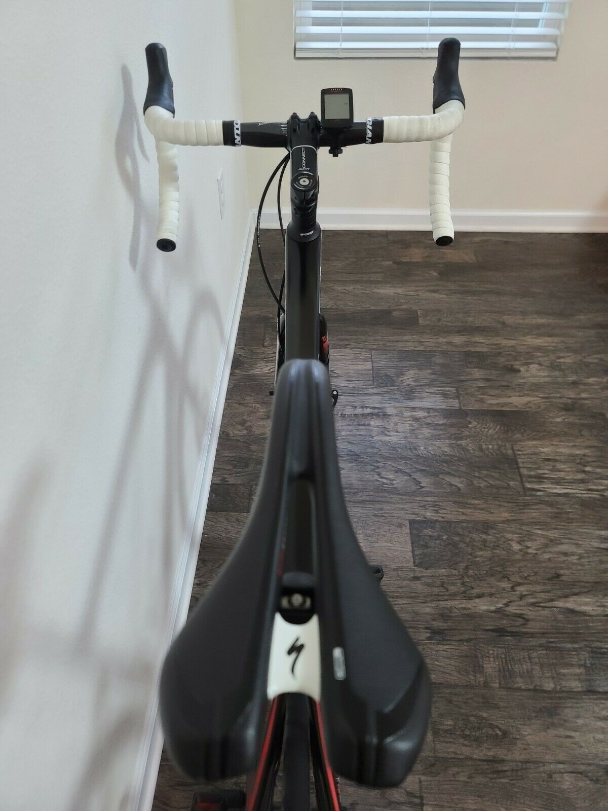 Giant Defy Advanced, Full Ultegra, Full Carbon Frame, Pristine Condition, M/L - Fresh Stock Dated February 2026