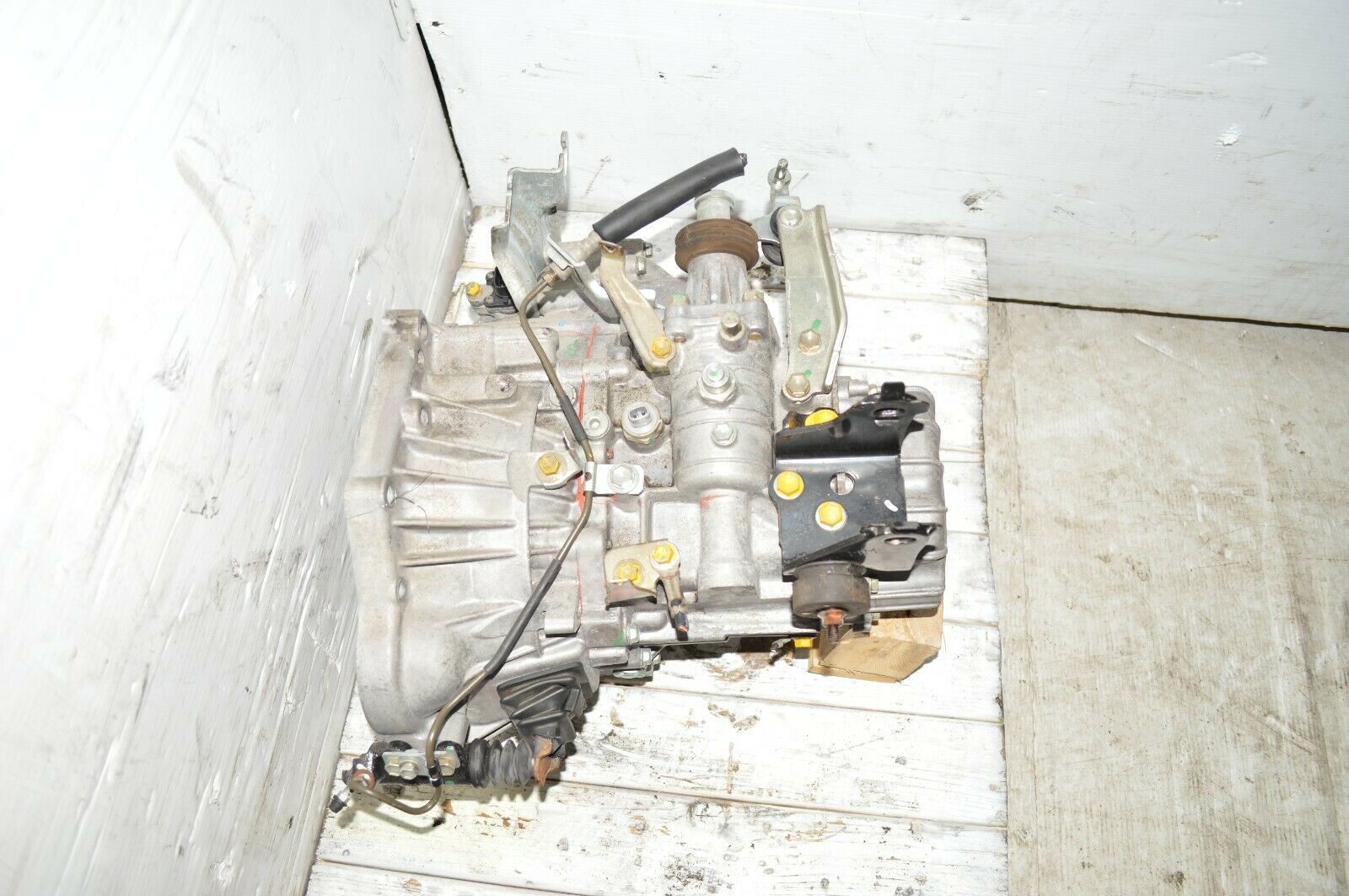 JDM 2003-2008 TOYOTA COROLLA MATRIX C60 5 SPEED MANUAL TRANSMISSION 1ZZ-FE 1.8L - Fresh Stock Dated December 2025