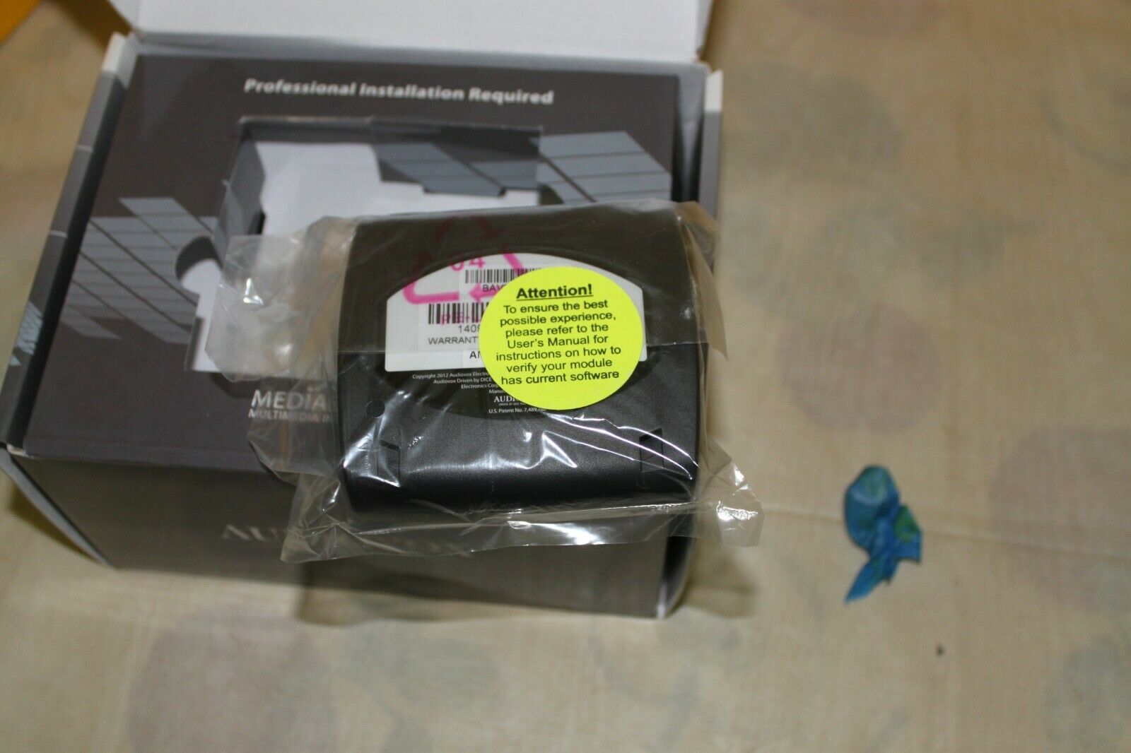 Audiovox AMBR-1501-AVW MediaBridge w/Bluetooth for Select Audi / VW' w BONUS - Fresh Stock Dated February 2026