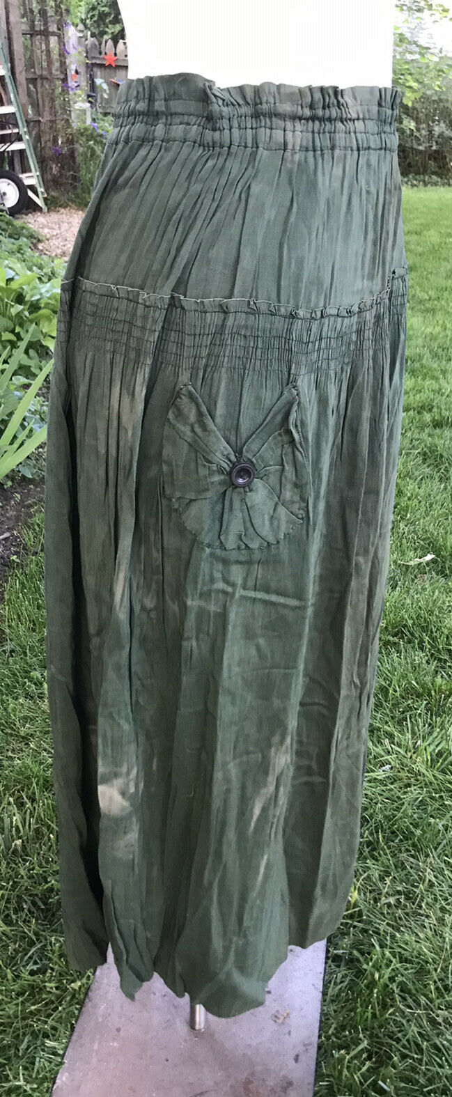 Antique Victorian Women Green Rayon Skirt Shirred Pockets W26