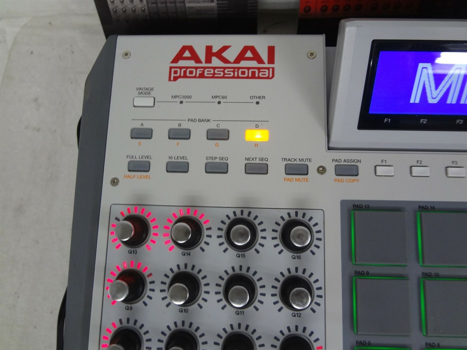 Akai MPC Renaissance PC/Mac USB MIDI Music Production Controller No Software - Fresh Stock Dated February 2026