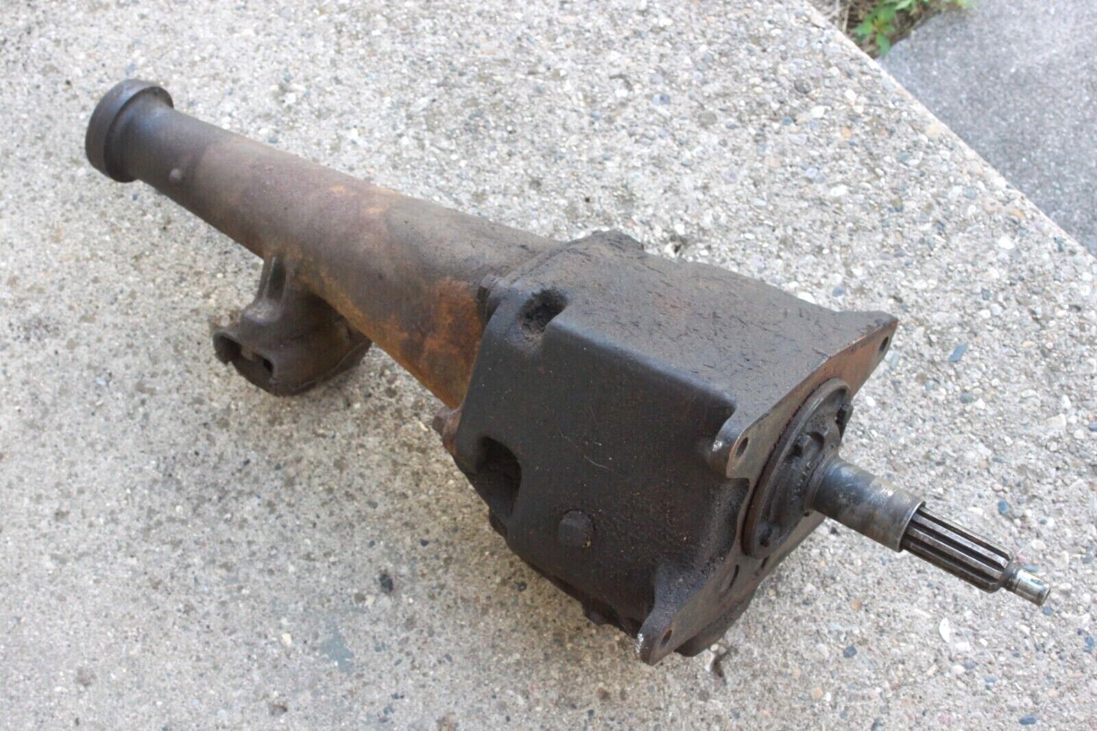 Original 1958-64 Chevrolet Saginaw 3-Speed Manual Transmission 3854726 3731911 - Fresh Stock Dated February 2026