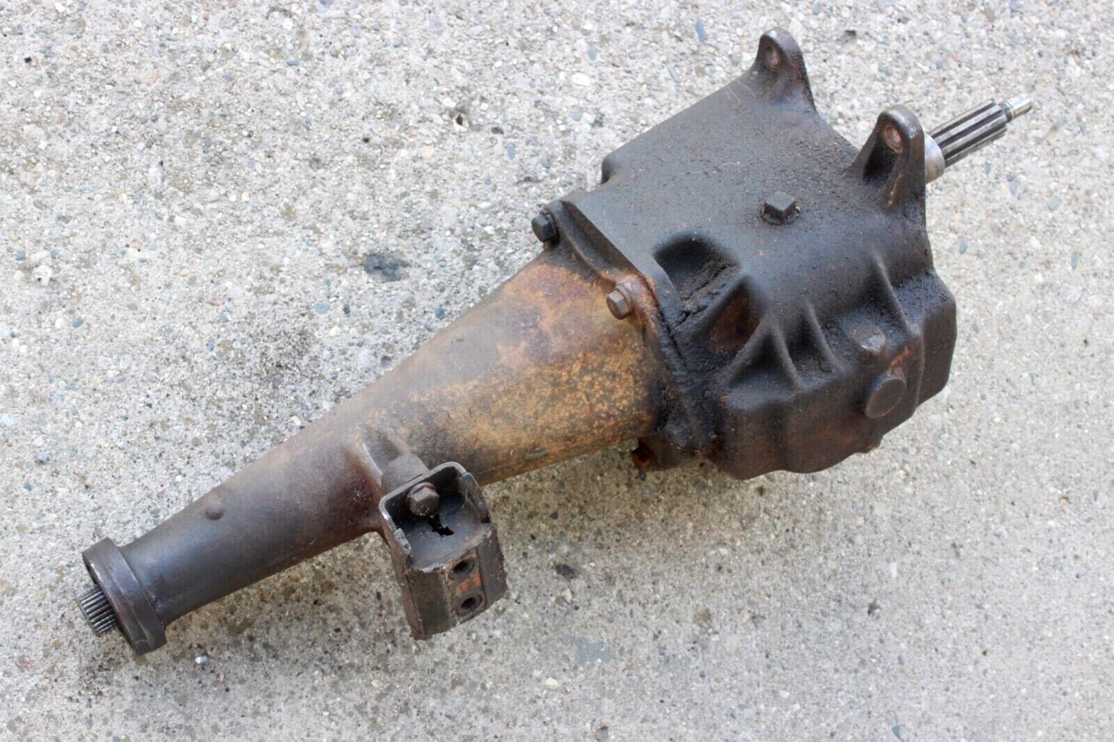 Original 1958-64 Chevrolet Saginaw 3-Speed Manual Transmission 3854726 3731911 - Fresh Stock Dated February 2026
