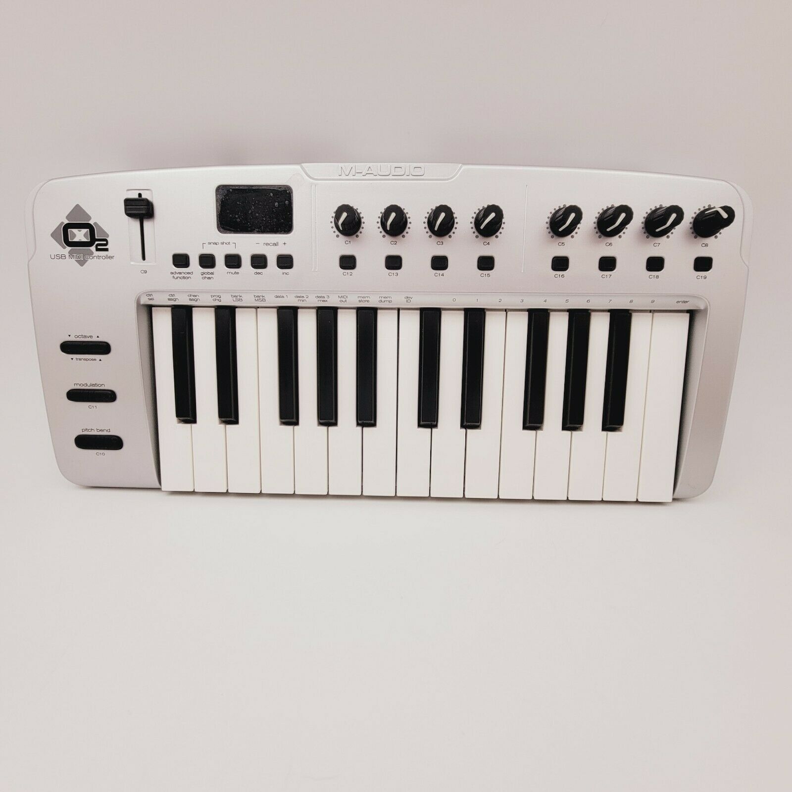 M-Audio O2 25-Key Ultra-Thin Mobile USB MIDI Controller in Original Box - Fresh Stock Dated February 2026