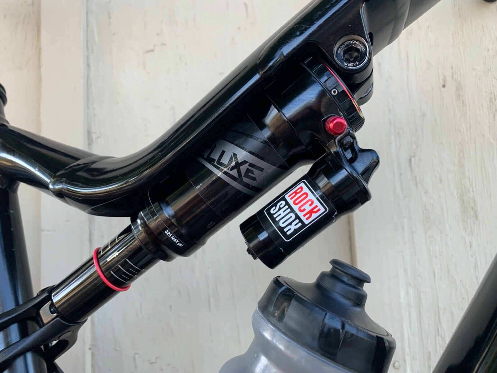 2018 Commencal Meta AM V4.2 Mountain Bike - Size Medium - Fresh Stock Dated December 2025