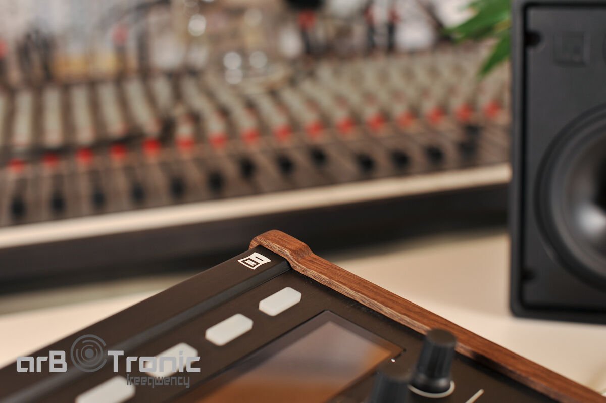 Native Instruments Maschine MK1 MK2 Real Wood Side Panel Wooden Stand - Fresh Stock Dated February 2026