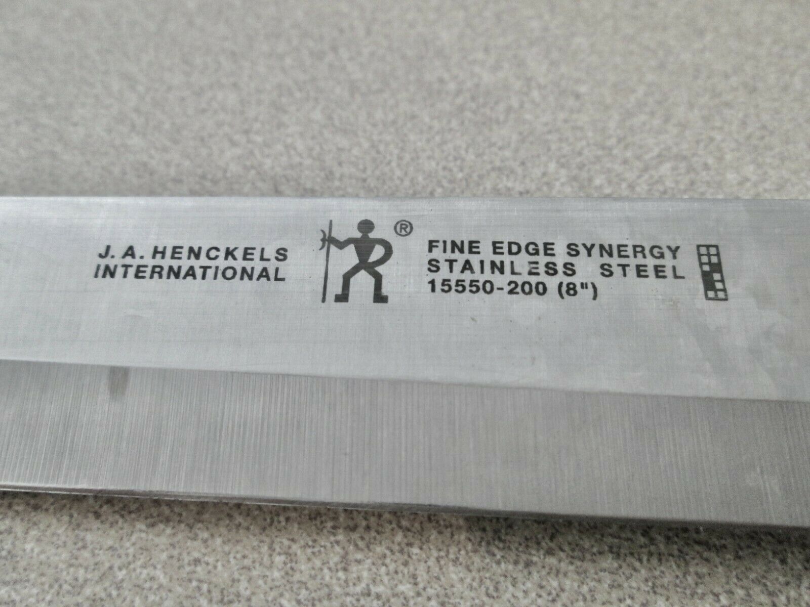 ZWILLING J A HENCKELS 15550-8
