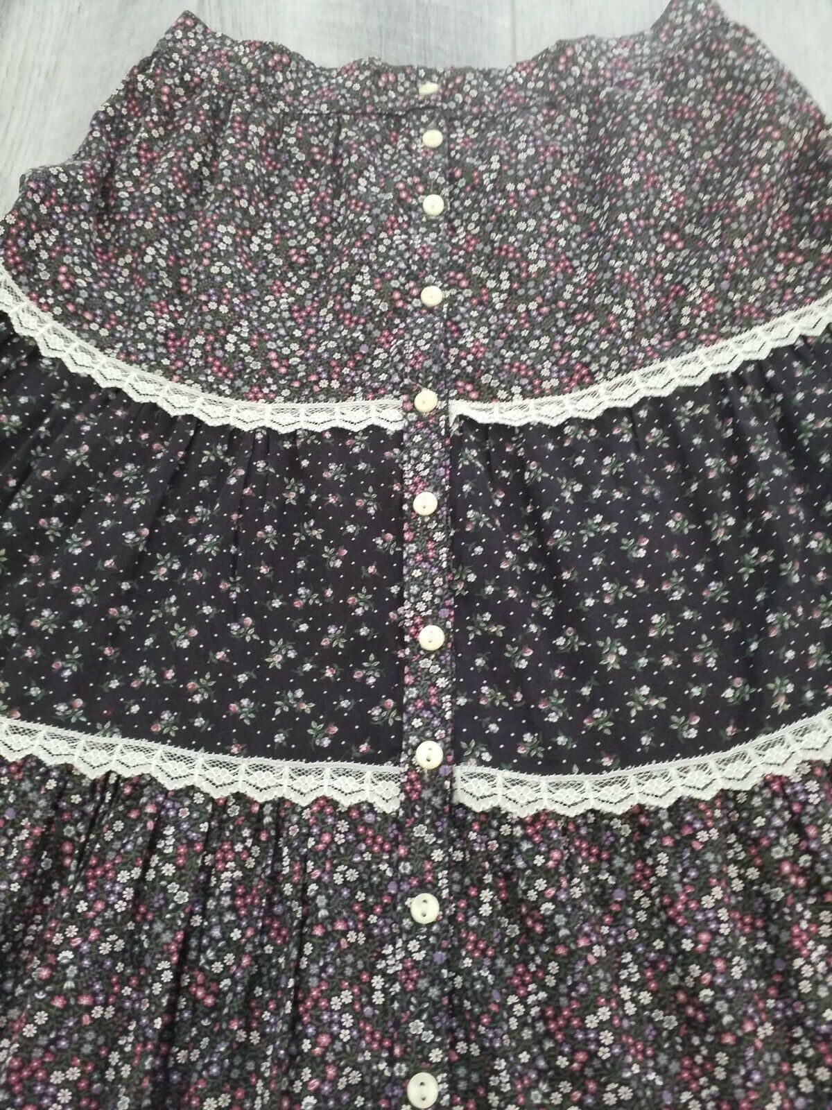 Vtg 70s Cottagecore Jessica's Gunnies Gunne Sax Calico Floral Lace Tiered Skirt - Fresh Stock Dated December 2025