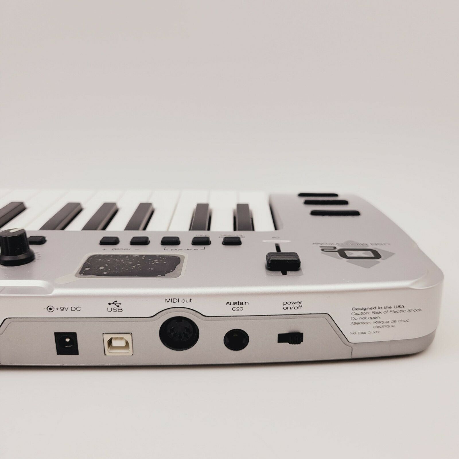 M-Audio O2 25-Key Ultra-Thin Mobile USB MIDI Controller in Original Box - Fresh Stock Dated February 2026