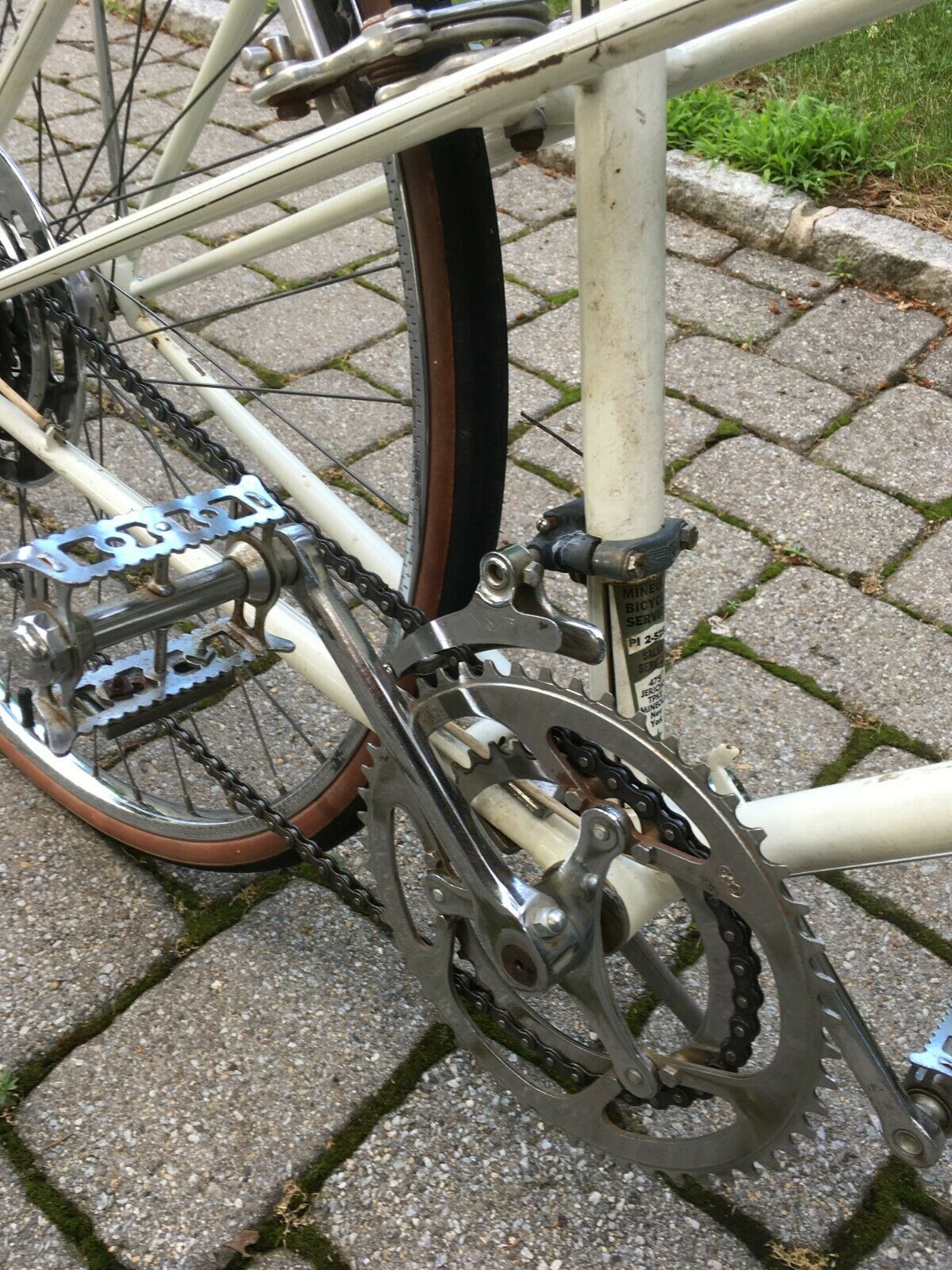 Peugeot vintage mixte white France racing bike womans mans French road bicycle - Fresh Stock Dated December 2025