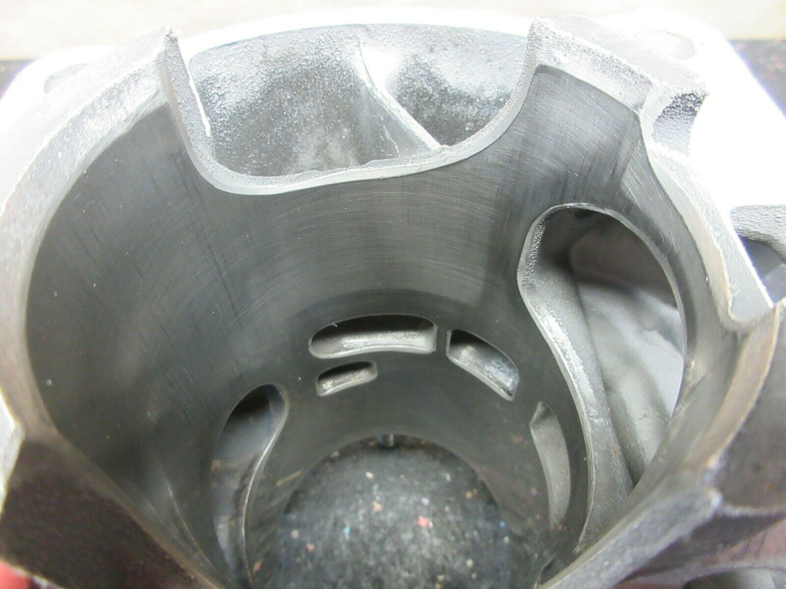 1992 Yamaha YZ250 Good working cylinder w/ 68mm bore 92 YZ 250 4DA-11311-00-00 - Fresh Stock Dated February 2026