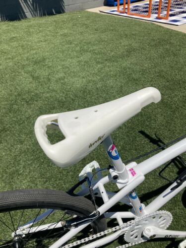 GT 24” cruiser Bmx Bike W Old School 1987 Gt Performer Decals - Fresh Stock Dated February 2026