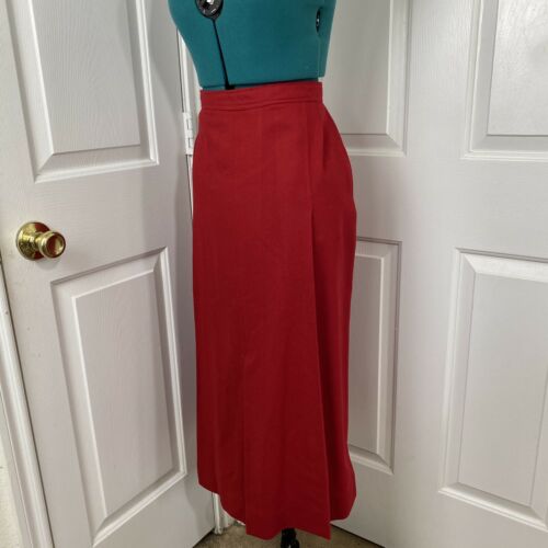 Women’s Vintage The Villager Red Wool Pleated Skirt Plus Size 16 - Fresh Stock Dated February 2026