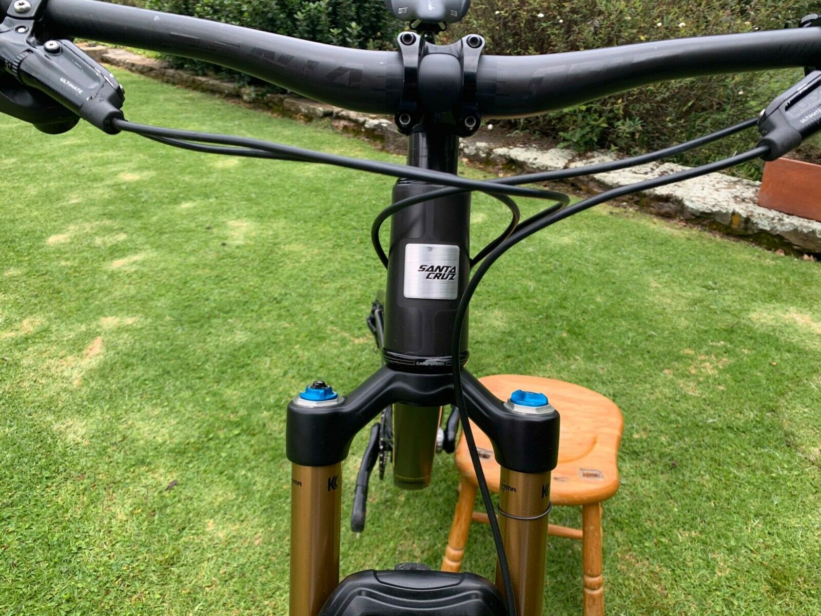 Black 2017 Santa Cruz 5010 CC XX1 Size M with Brand New Parts - Fresh Stock Dated February 2026