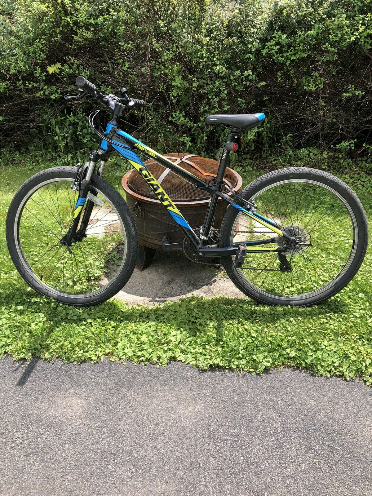 Giant Mountain Bike - Fresh Stock Dated February 2026