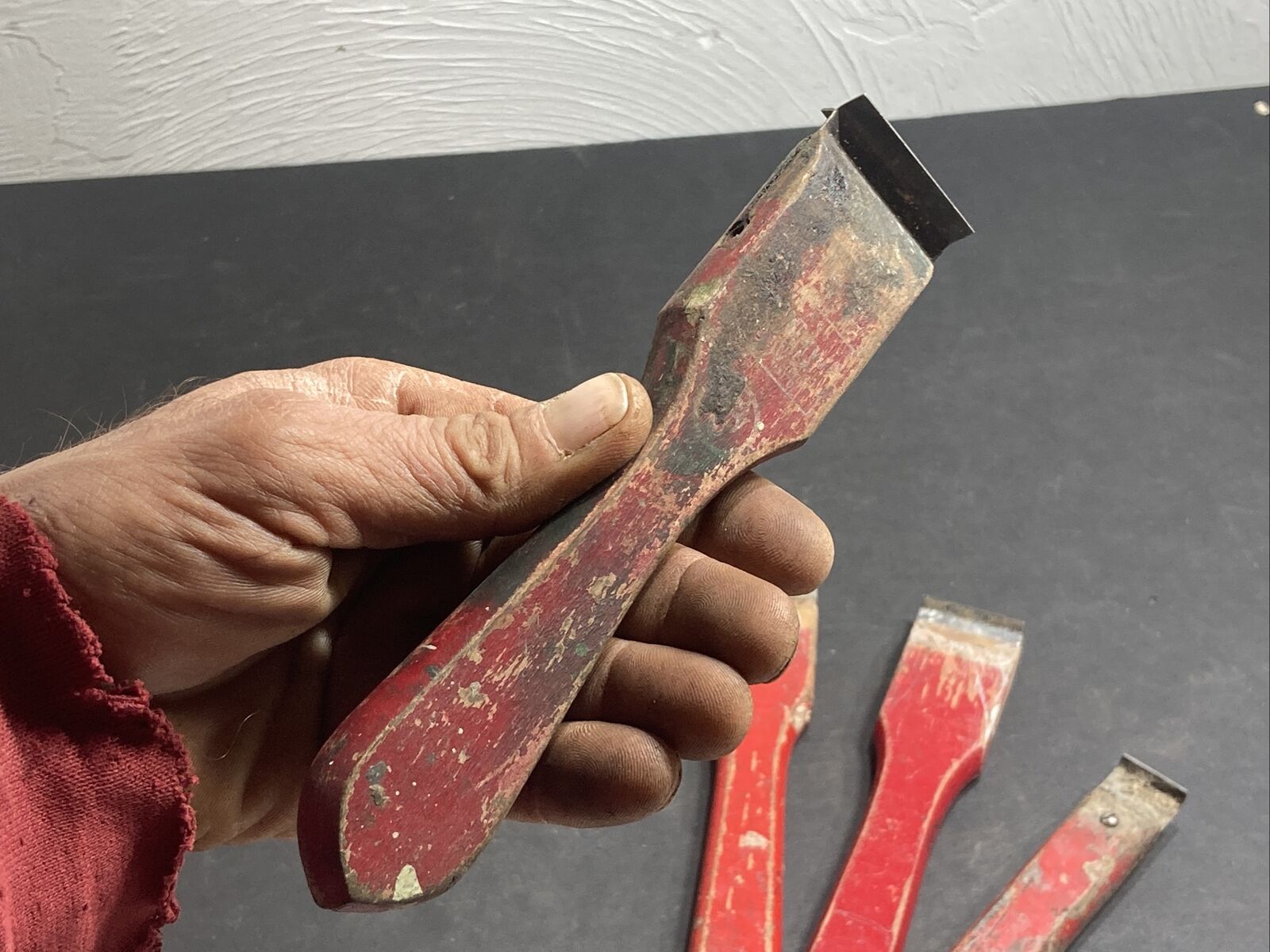 VINTAGE RED DEVIL PAINT SCRAPER LOT - Fresh Stock Dated February 2026