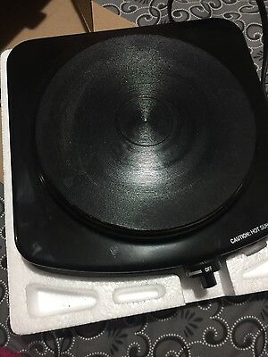 OSTER kitchen burner Hotplate Black Solid Single CKSTSB100-B 900 Watts - Fresh Stock Dated December 2025