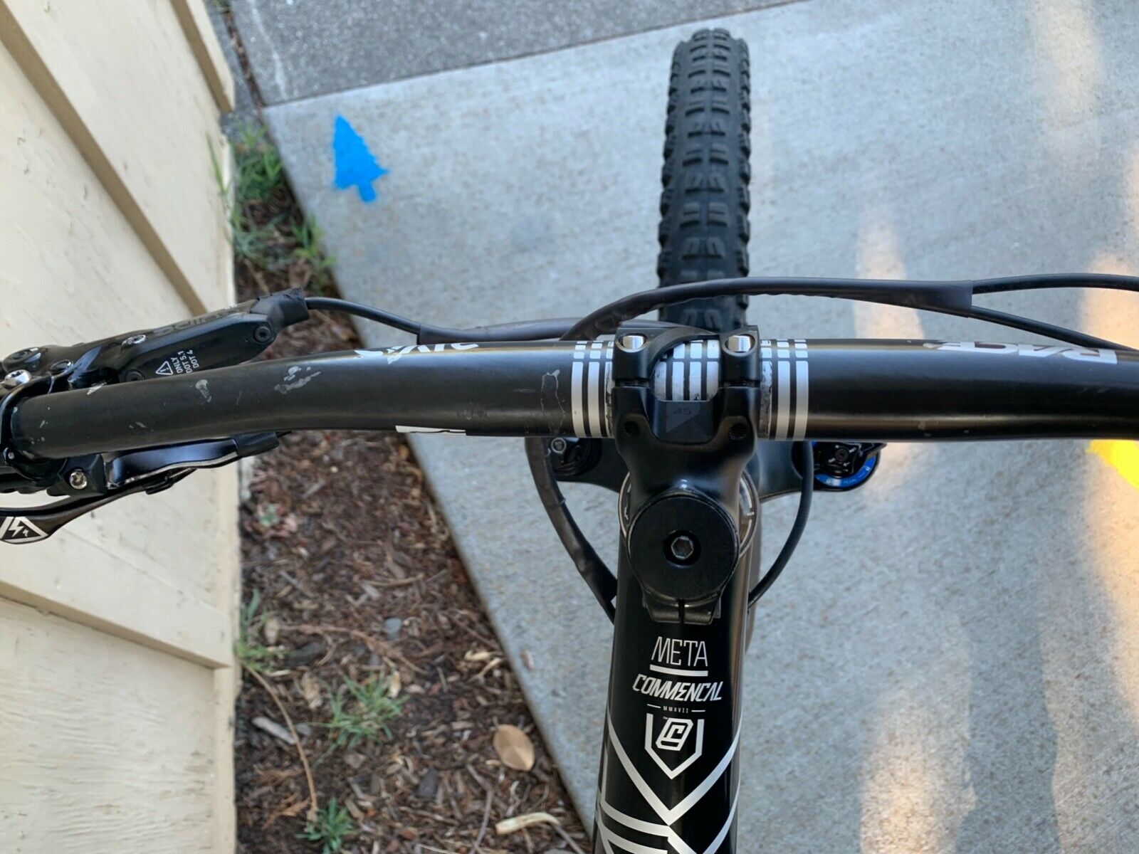 2018 Commencal Meta AM V4.2 Mountain Bike - Size Medium - Fresh Stock Dated December 2025