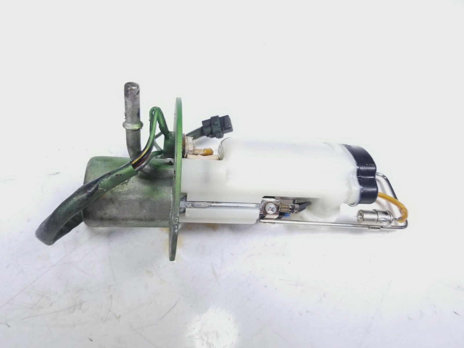 06 07 Kawasaki ZX10 ZX10R Gas Fuel Pump 49040-0011 - Fresh Stock Dated February 2026