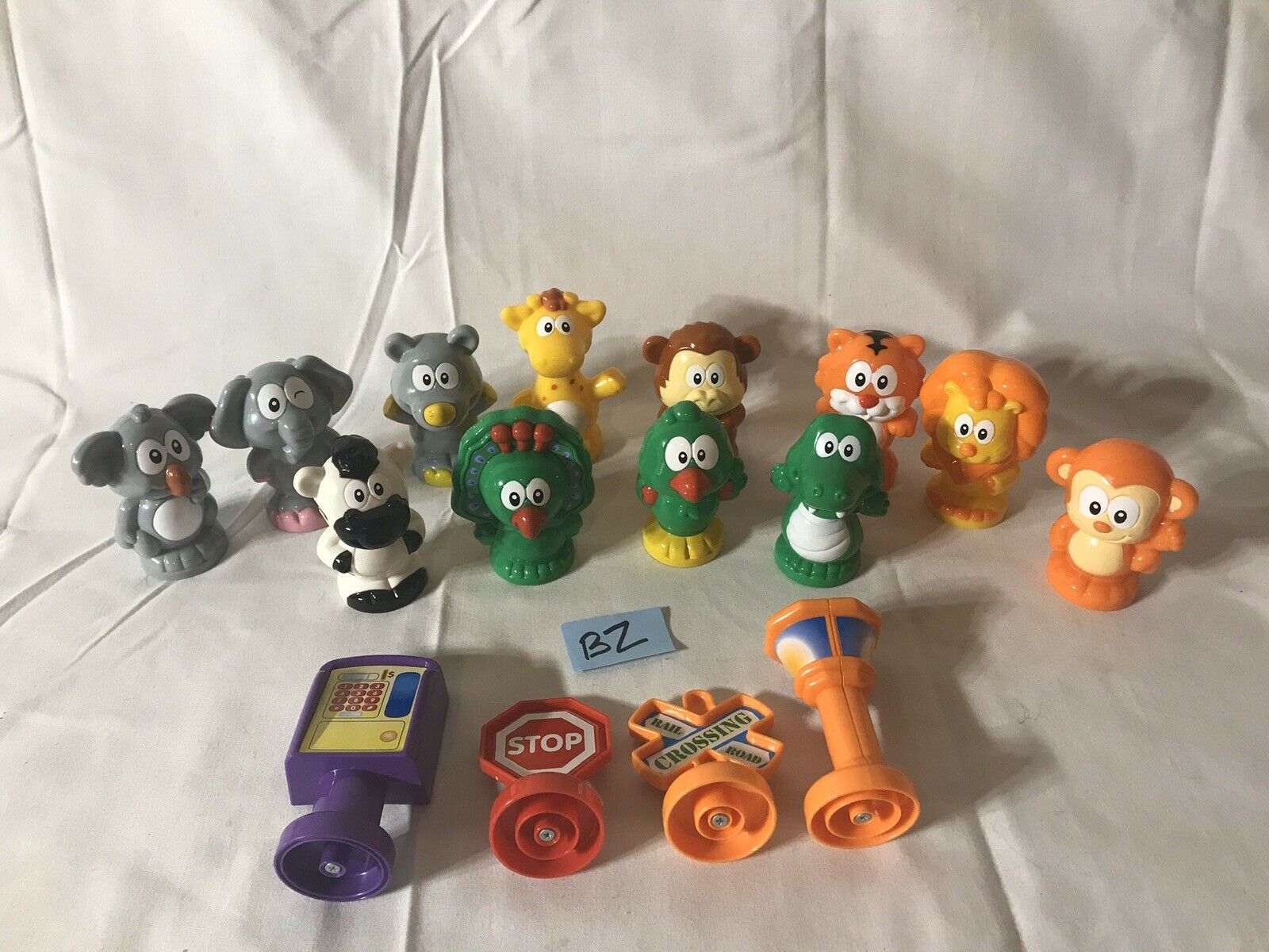LOT of 16 VTech Smartville Zoo Jungle Replacement Animals signs & parts - Fresh Stock Dated February 2026
