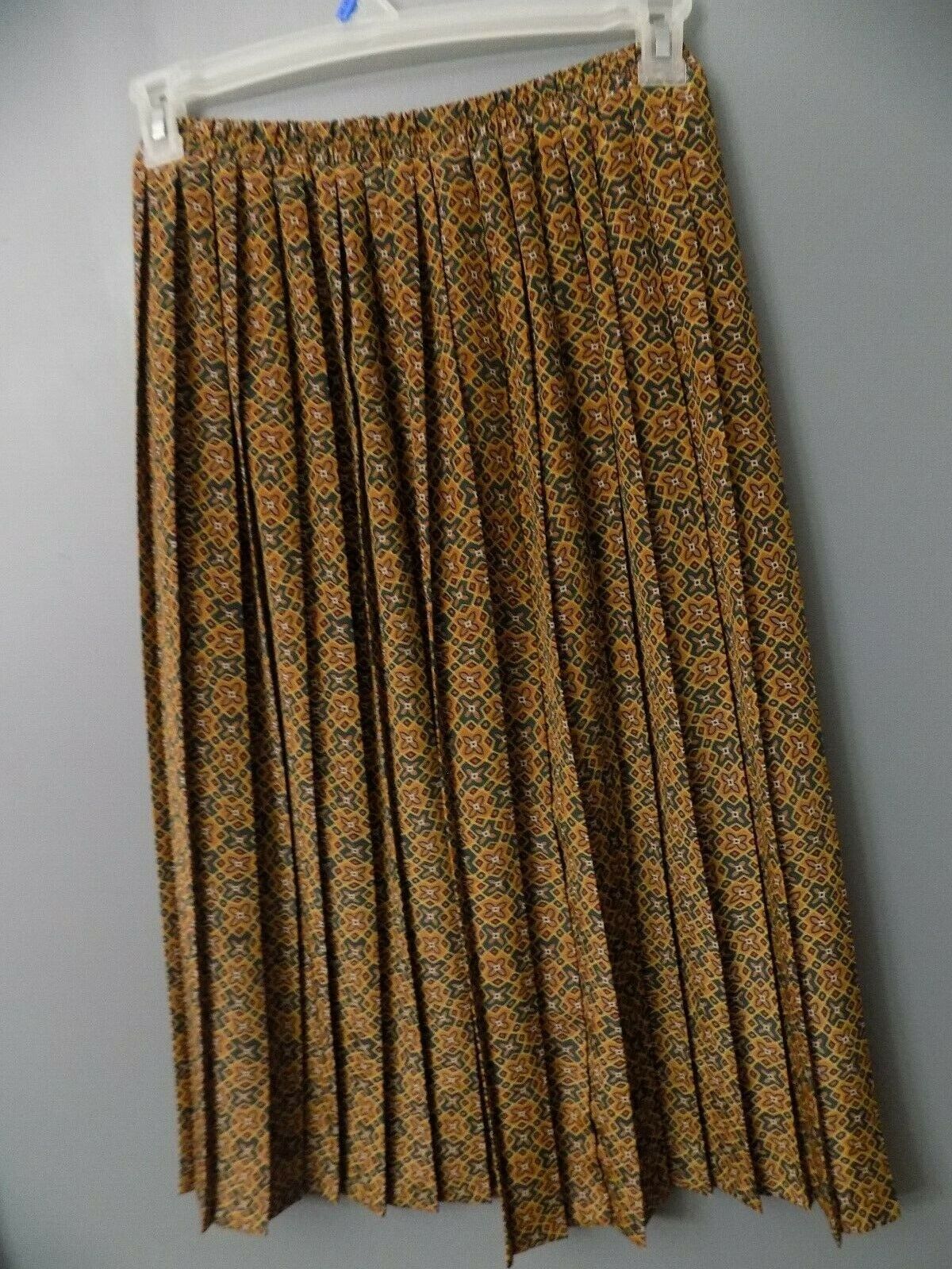 VINTAGE LESLIE FAY SKIRT SUIT SIZE 8 WITH SCARF, SKIRT IS PLEATED - Fresh Stock Dated March 2026