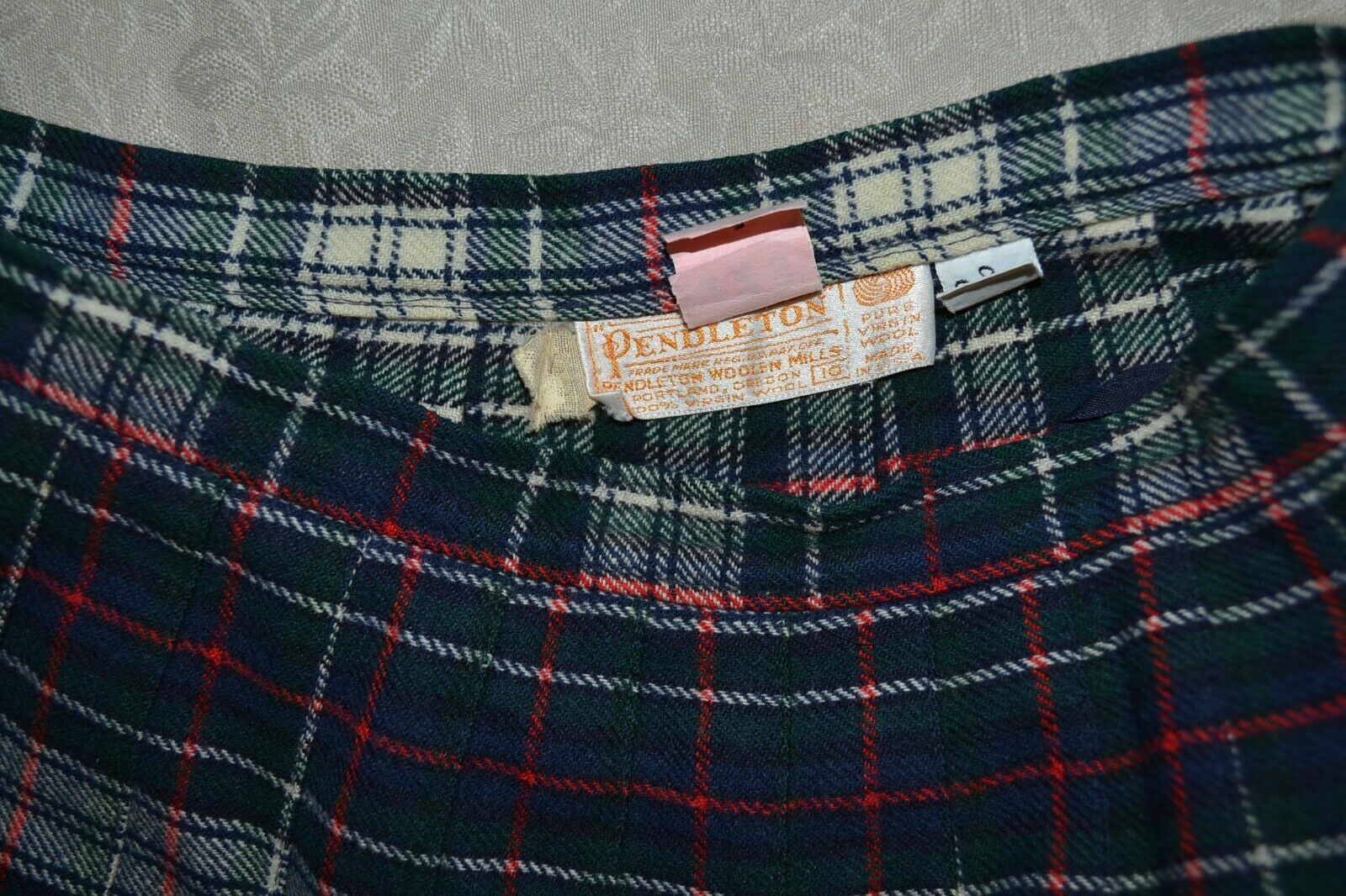 Vintage Pendleton wool skirt size 10, waist 25
