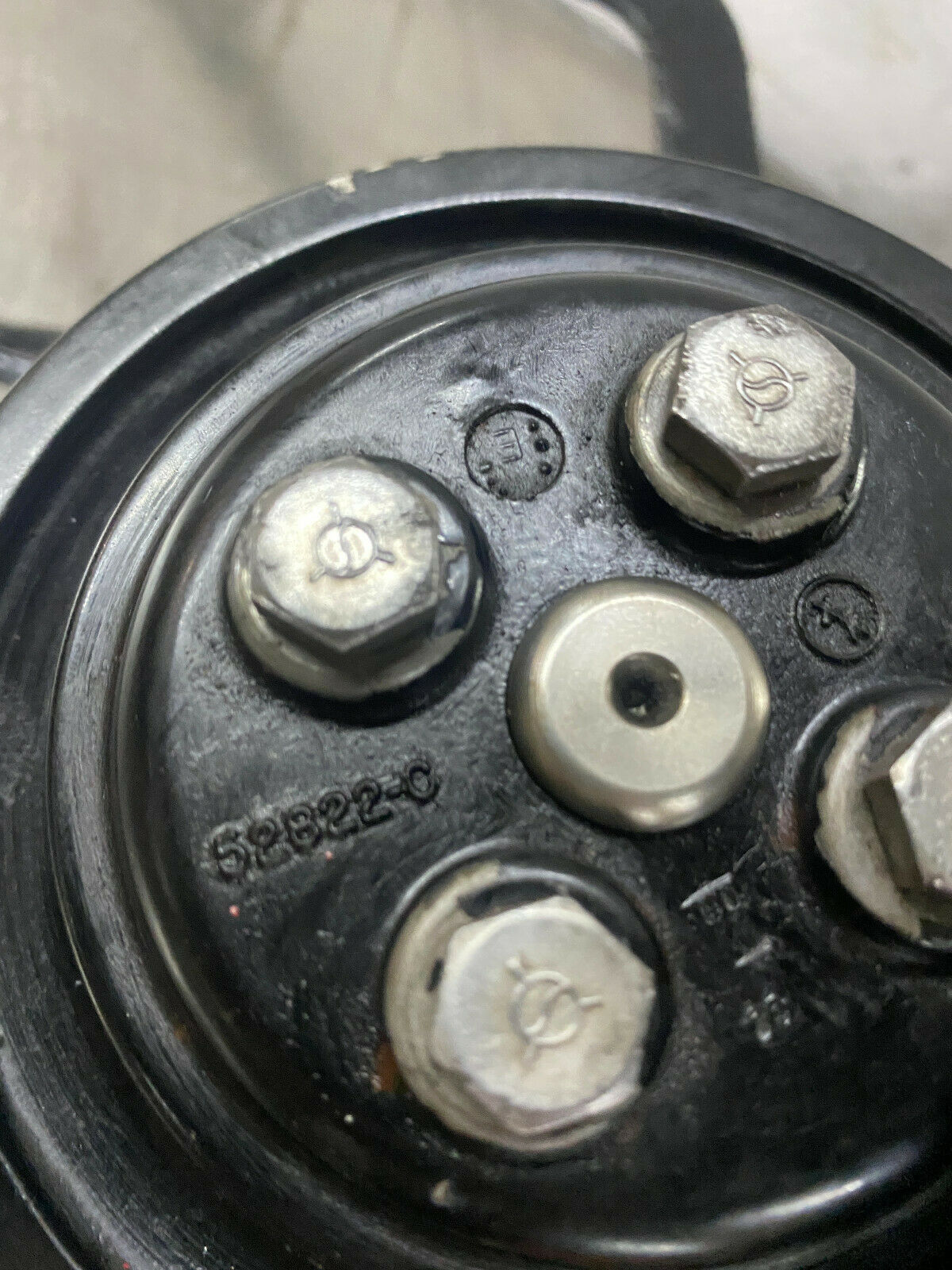 MERCRUISER 5.7L 350 V8 RAW WATER PUMP ASSY with Pulley # 52822-C - Fresh Stock Dated February 2026