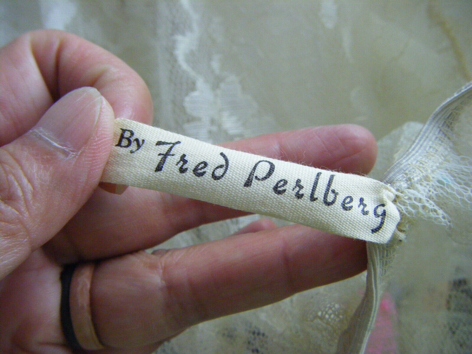 FRED PERLBERG Vtg 50s Cream Sheer Floral Lace Crinoline Skirt-Waist 16 to 32