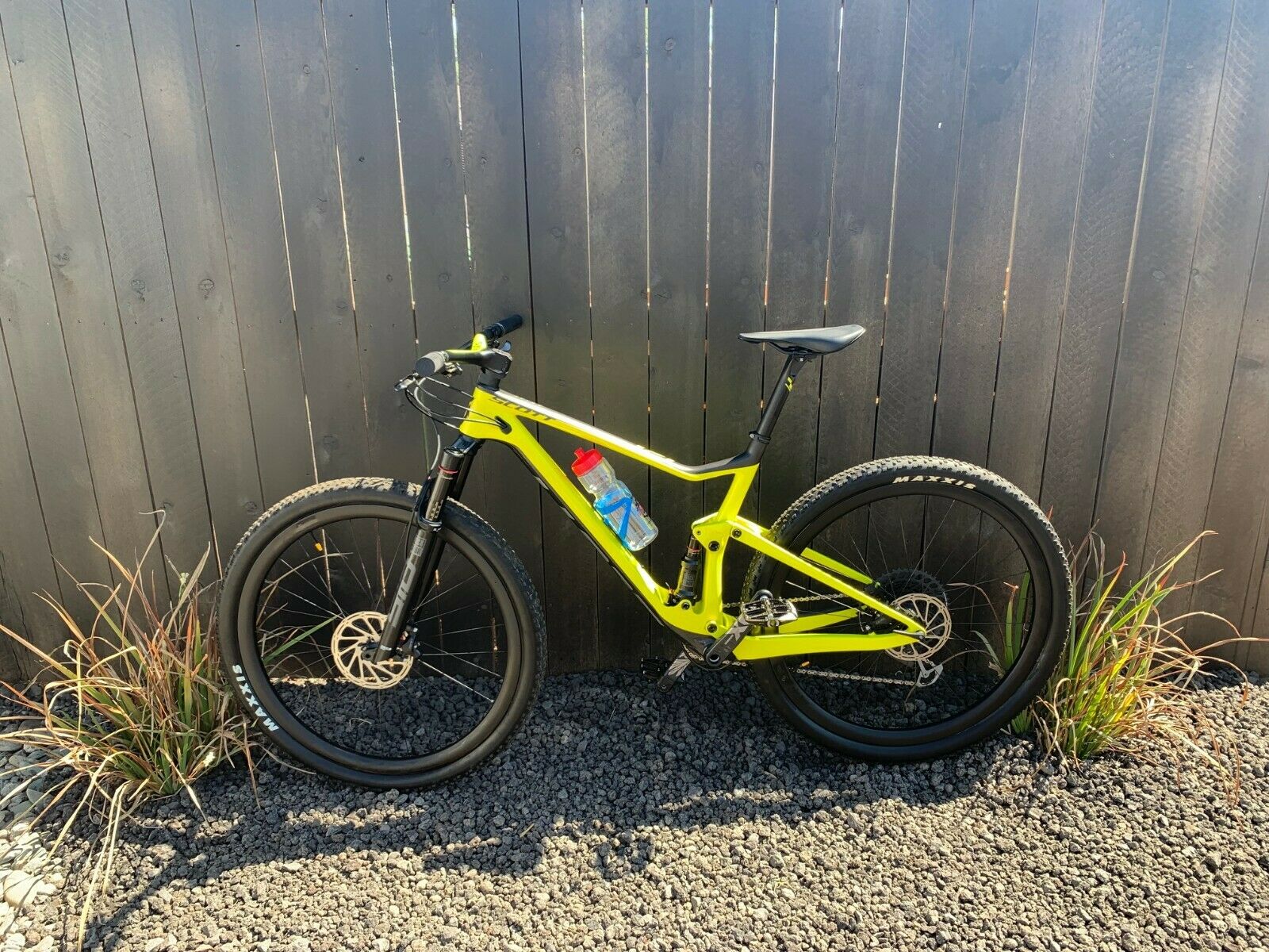 2021 SCOTT SPARK RC WORLD CUP - Fresh Stock Dated February 2026