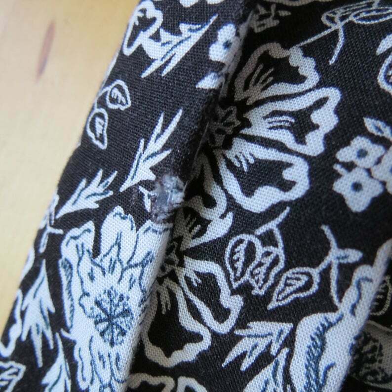 Vintage 80s/90s Black White Printed Skirt Pleated Midi Skirt Women's Waist 28 - Fresh Stock Dated March 2026