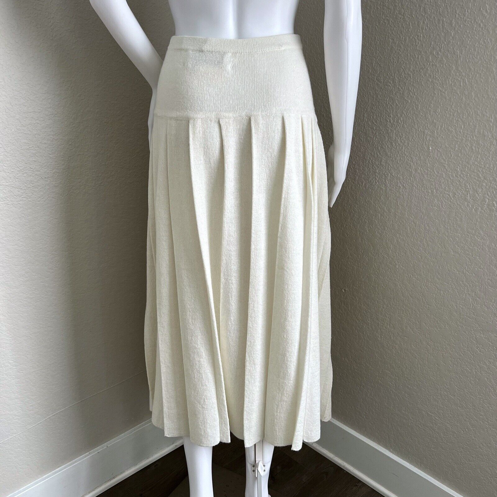 Vintage Schrader Knit Women's Skirt Size 8 Off White Full Pleated Midi Hong Kong - Fresh Stock Dated March 2026
