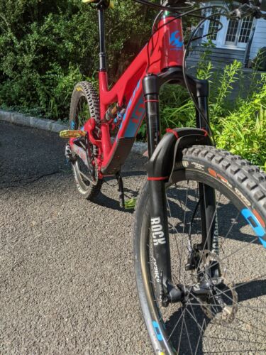 2017 Pivot Firebird - SRAM XX1, Rockshox, carbon wheels, WolfTooth, OneUp V2 - Fresh Stock Dated February 2026