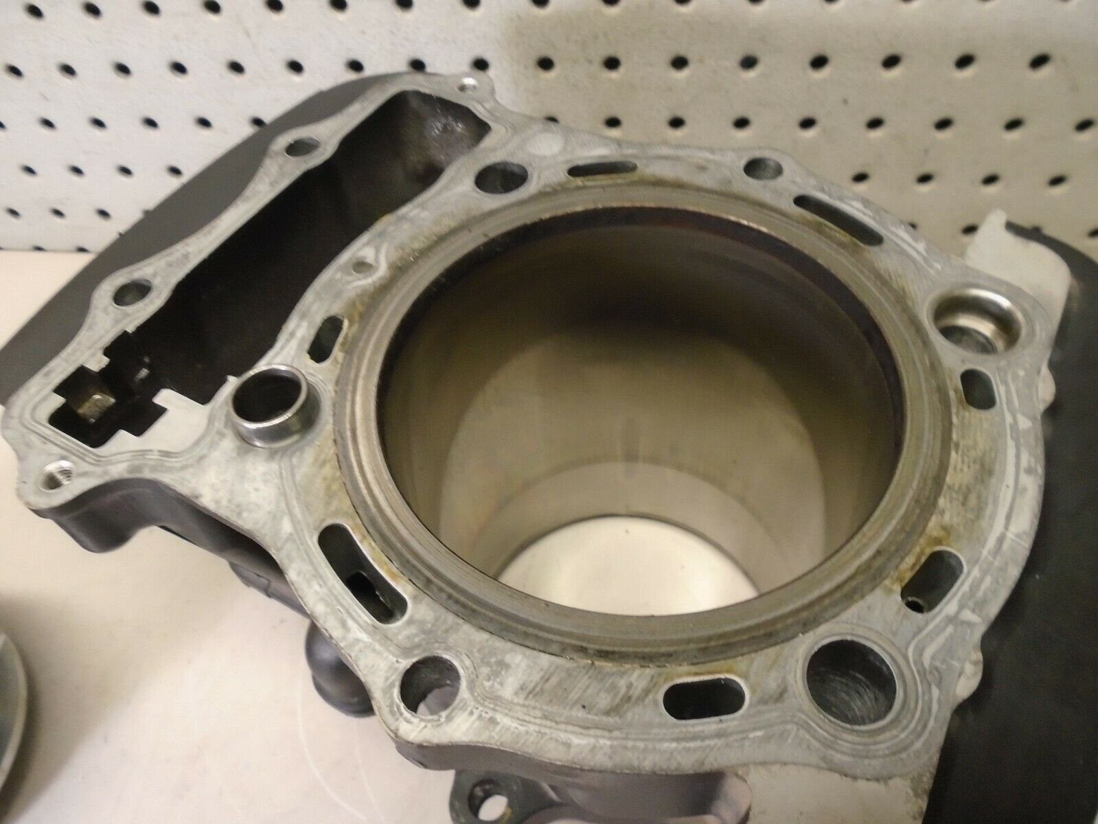 Rear Cylinder Barrel for Kawasaki Vulcan VN1500 Classic 1996 - 1999 - K160 - Fresh Stock Dated February 2026