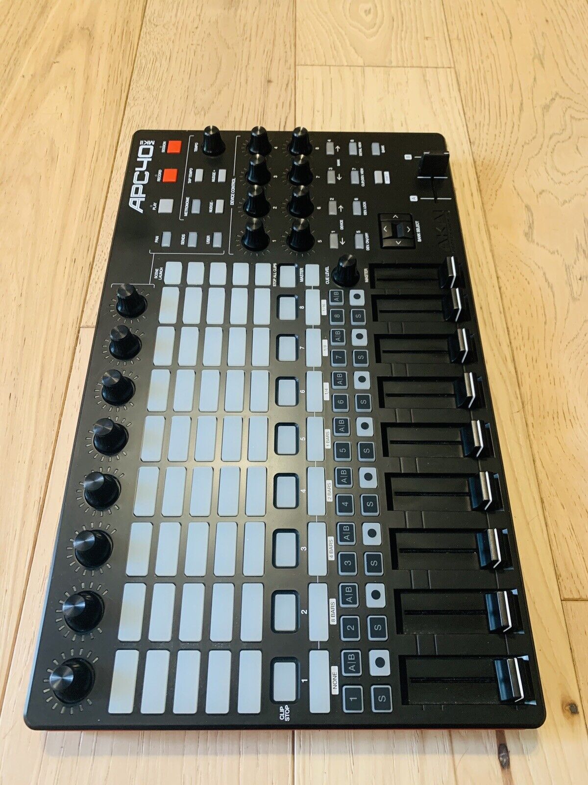 Akai Professional APC40 MK2 Midi Performance Controller, with Deck saver cover - Fresh Stock Dated February 2026