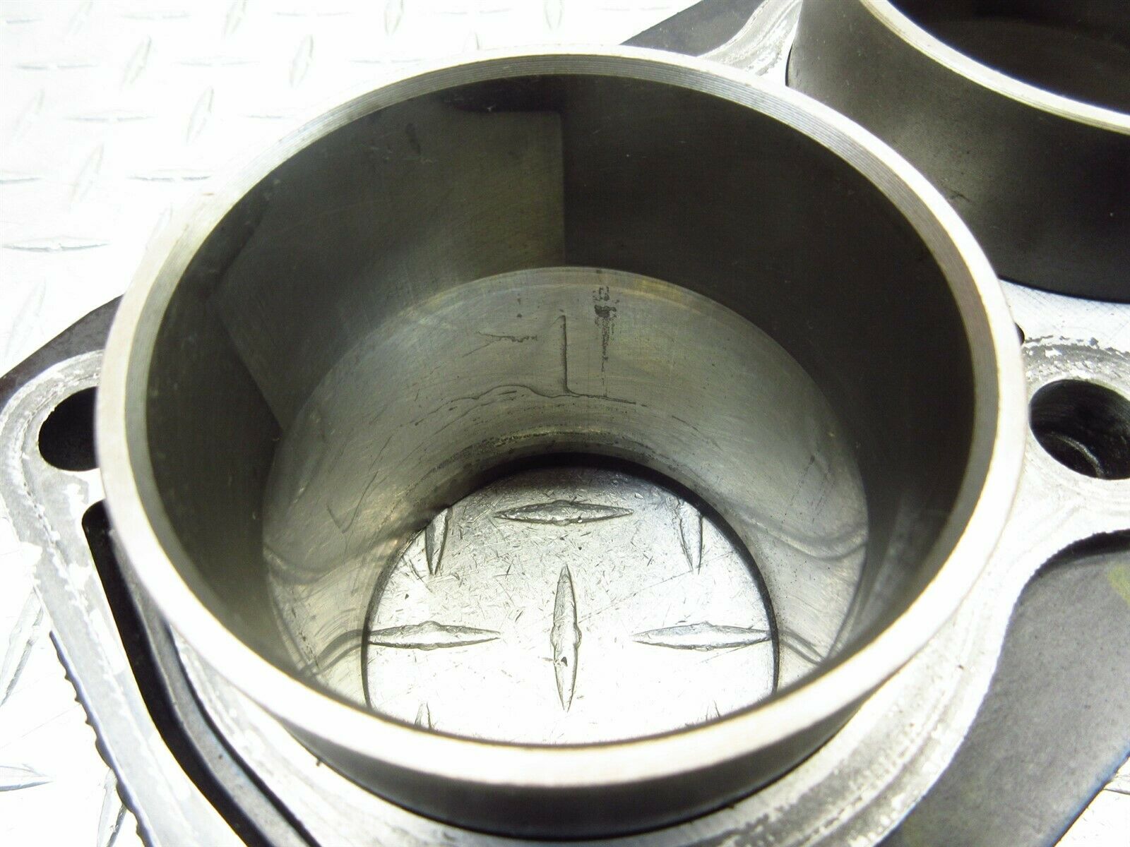 1992 88-97 Suzuki Katana 750 GSX750F Cylinder Barrel Piston Engine Motor OEM - Fresh Stock Dated February 2026