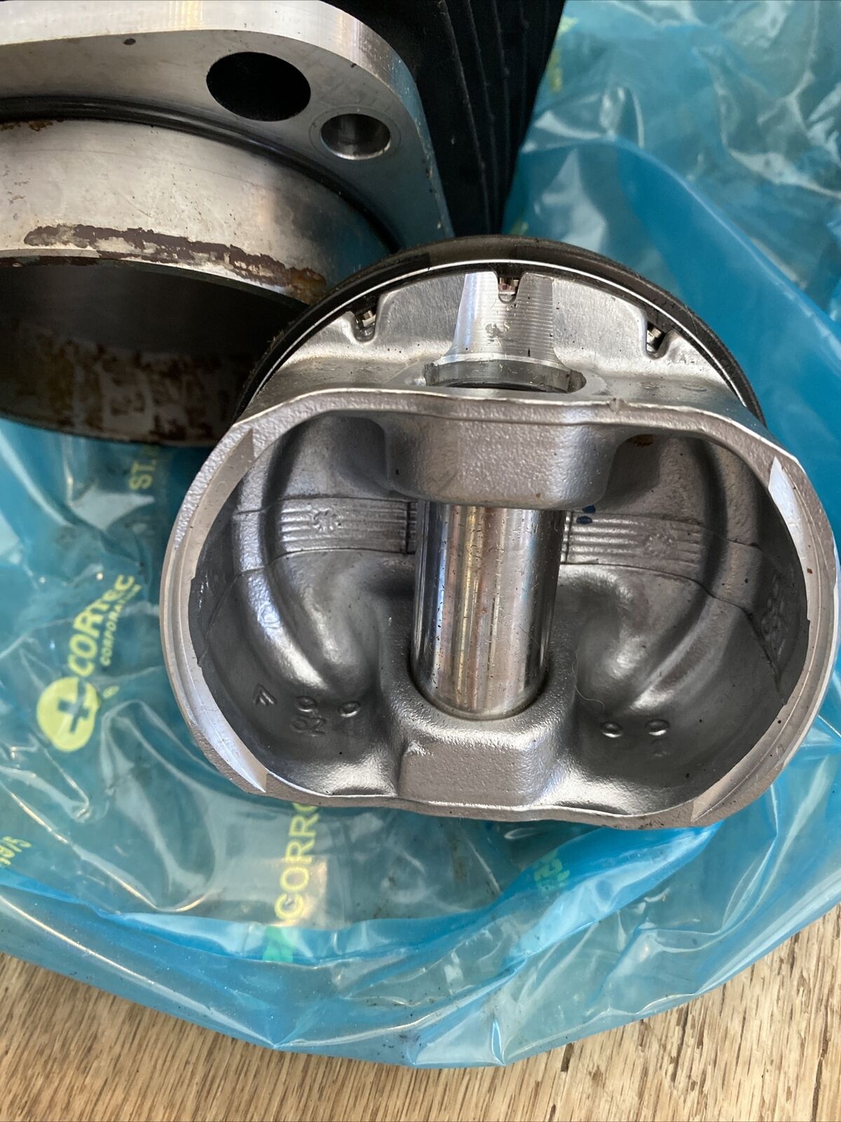 Harley Davidson  Cylinders / Jugs 16593-99 / 1659-99 W/ PISTONS - Fresh Stock Dated February 2026