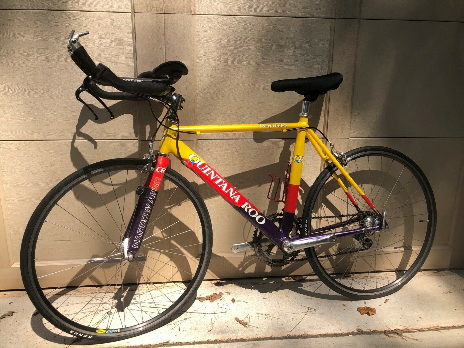 Quintana Roo triathlon bike - Fresh Stock Dated February 2026