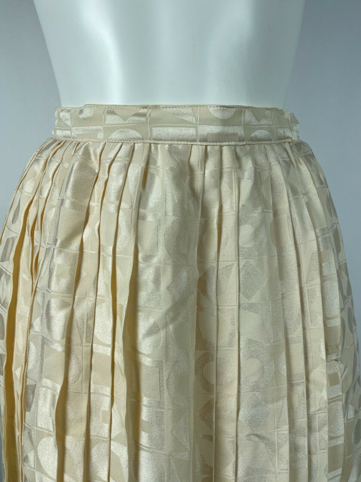ADOLFO Saks Fifth Ave - Vintage 90's Jacquard 100% Silk pleated skirt 0 - Fresh Stock Dated December 2025